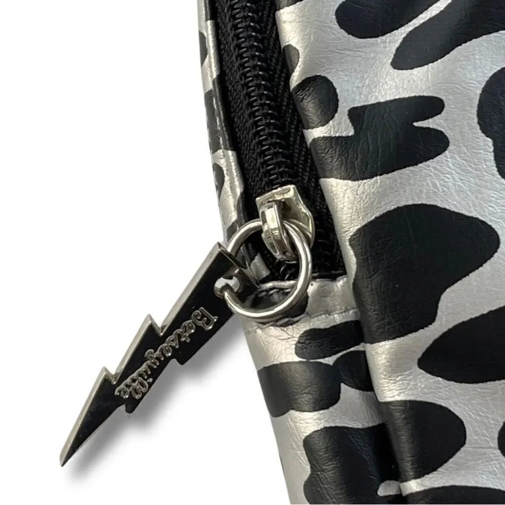 BETSEYVILLE BETSEY JOHNSON Metallic Silver & Black Leopard Padded Laptop Case